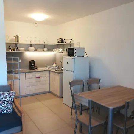 Siraly Apartment