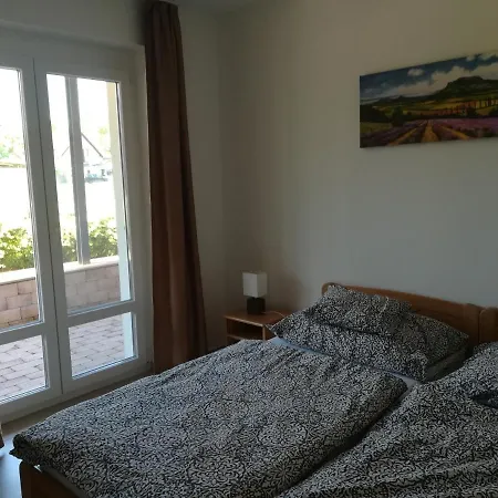 Apartament Siraly