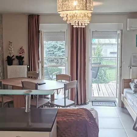 Siraly Apartment